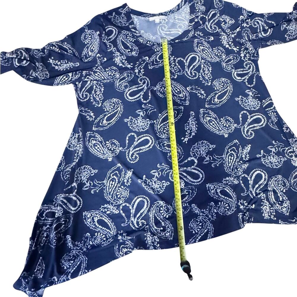 Woman Within Tunic Top 1X 22/24 Navy Blue Paisley Swing Sharkbite Hem 3/4 Sleeve - Picture 4 of 6